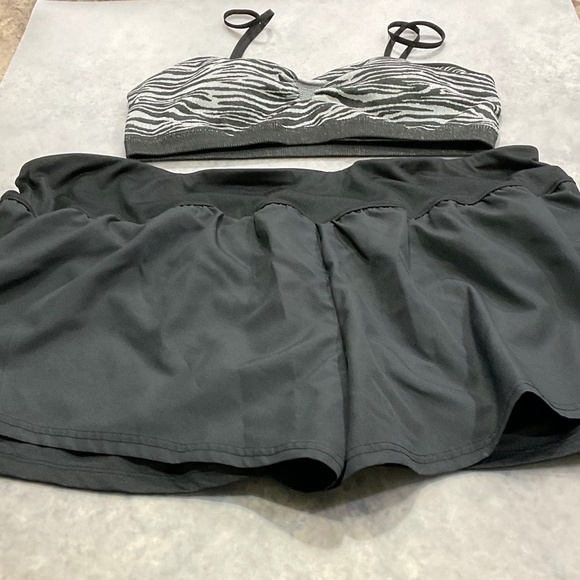 Champion/Bongo Pants - C9 Champion Black  Skort XXL & Bongo Zebra Bra L/XL